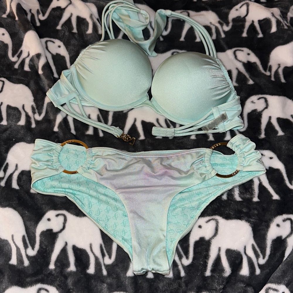 Victoria’s Secret Bombshell Bikini